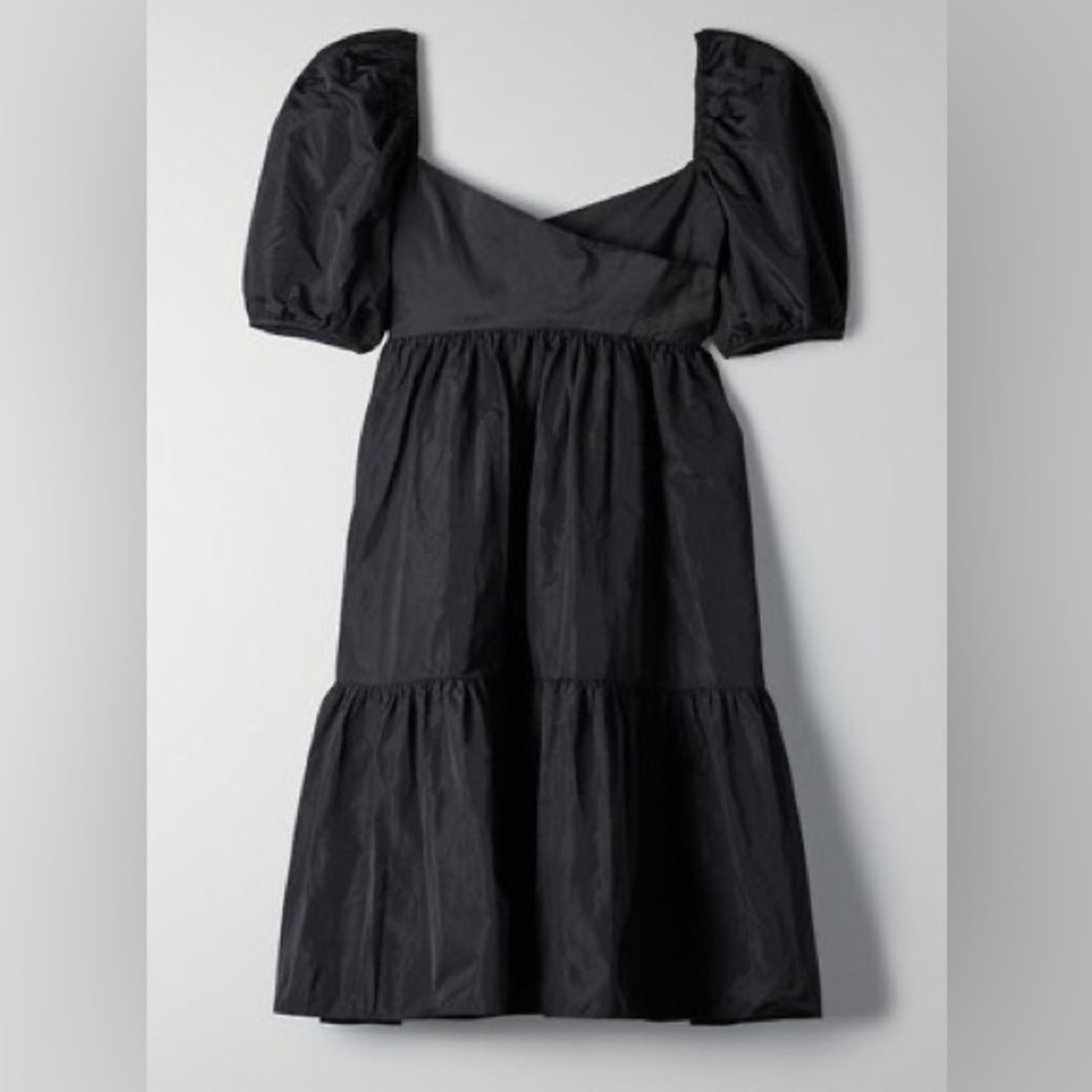 Wilfred Aritzia opera dress in black